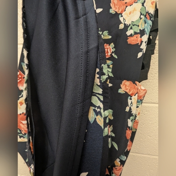 Love Riche Small Floral Sleeveless Dress Lattice Sides - Picture 11 of 14